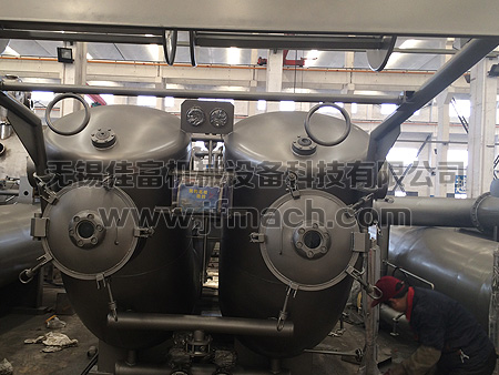 雙管毛毛蟲機4